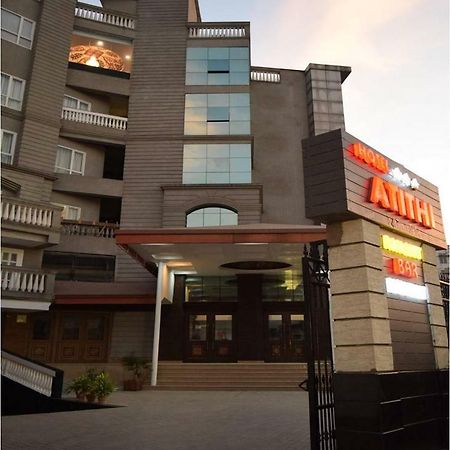 Hotel Atithi Гувахати Экстерьер фото