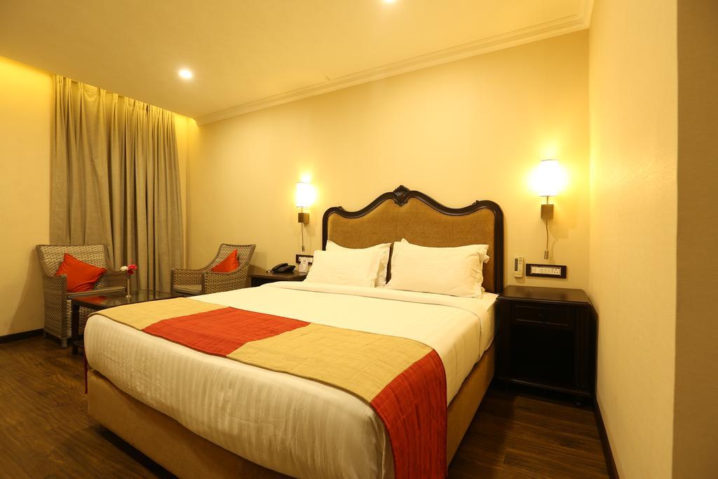 Hotel Atithi Гувахати Экстерьер фото